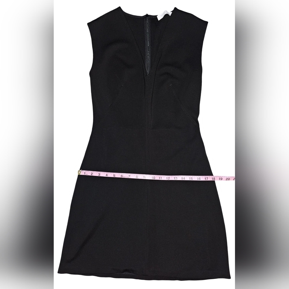 Everlane Black Sleeveless V-Neck Fit & Flare Dress A-Line Stretch Classic Sz 6 - Picture 9 of 15
